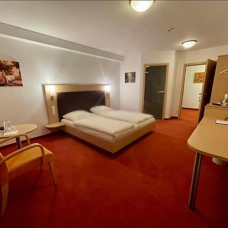 Lilton Hotel Stuttgart-Zuffenhausen Εξωτερικό φωτογραφία