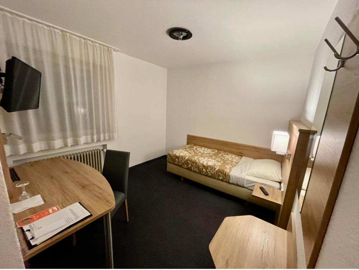 Lilton Hotel Stuttgart-Zuffenhausen Εξωτερικό φωτογραφία