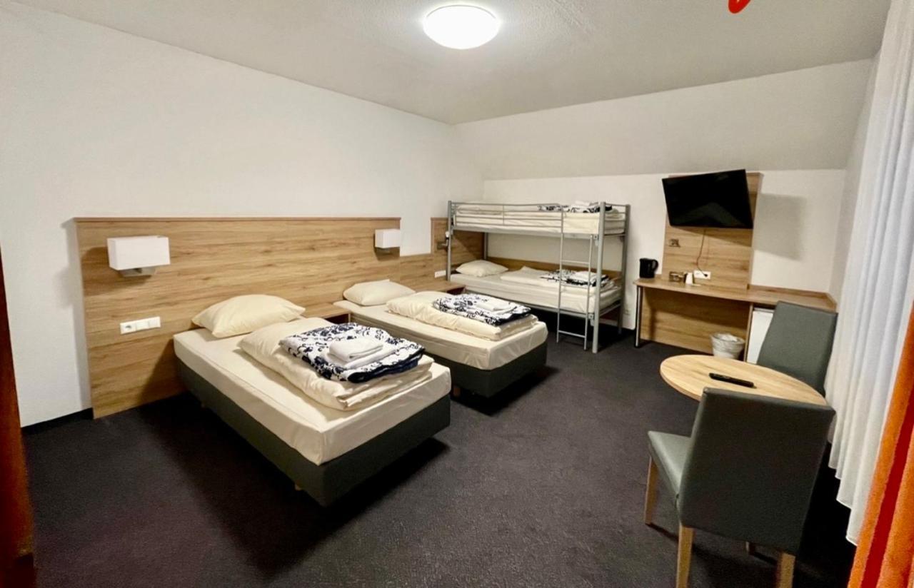 Lilton Hotel Stuttgart-Zuffenhausen Εξωτερικό φωτογραφία